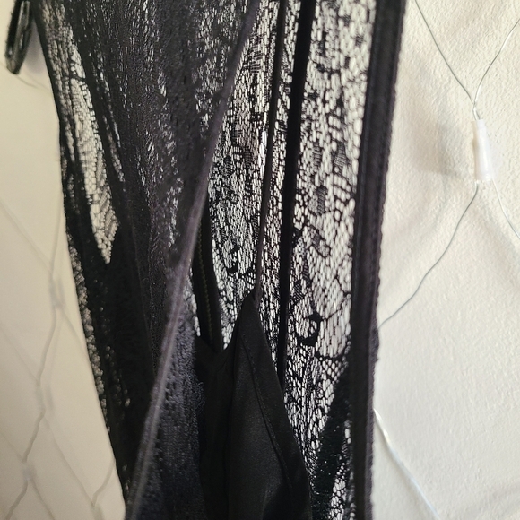 Armani Exchange Sleeveless Lace Dress / LBD / Petite Zero (0) - Picture 5 of 7